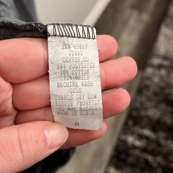 UW-Eau Claire gray Turtle Neck Long Sleeve, size medium - Picture 6 of 6